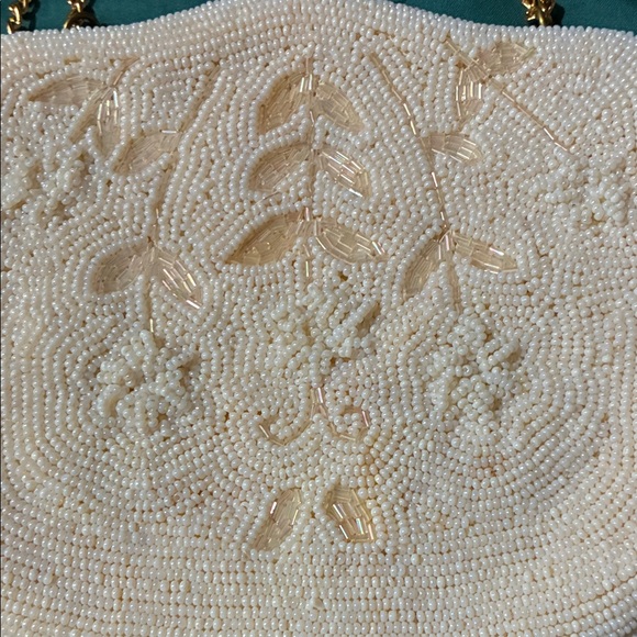 Elegant Cream Beaded Women's Bag - Picture 2 of 4